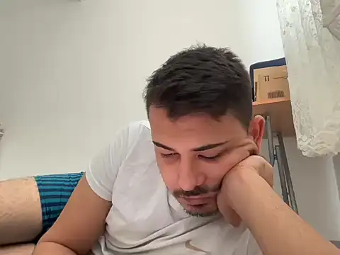 madarato20 online show from November 10, 2025, 9:14 am