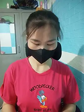 Snapshot of Donatella28 chatting on June 29, 2026, 12:05 pm Donatella28 online show from June 29, 2026, 12:05 pm