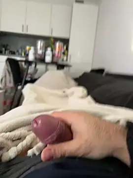 hasanka62 online show from February 4, 2026, 8:20 am