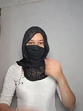 Snapshot of AmirahZahra_ chatting on October 31, 2025, 3:25 am AmirahZahra online show from October 31, 2025, 3:25 am