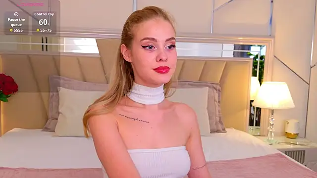 Rose Masson online show from November 11, 2025, 11:38 am