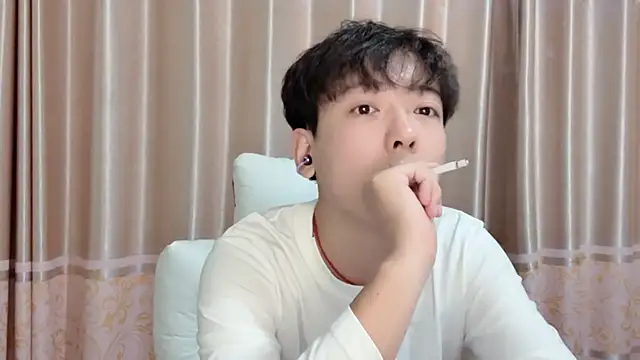 xiaoxiao1025 online show from October 31, 2025, 1:30 pm