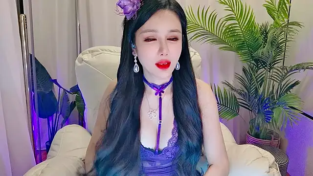 Vv123668 online show from November 11, 2025, 2:01 pm