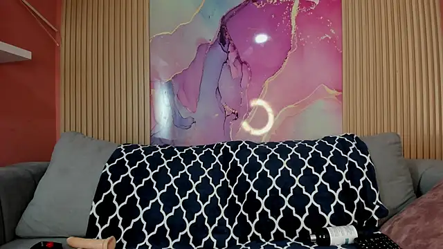 NhoanBrunette online show from November 11, 2025, 12:44 pm