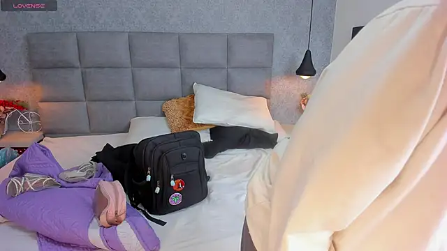 Luna Bella3 online show from February 18, 2026, 11:17 am