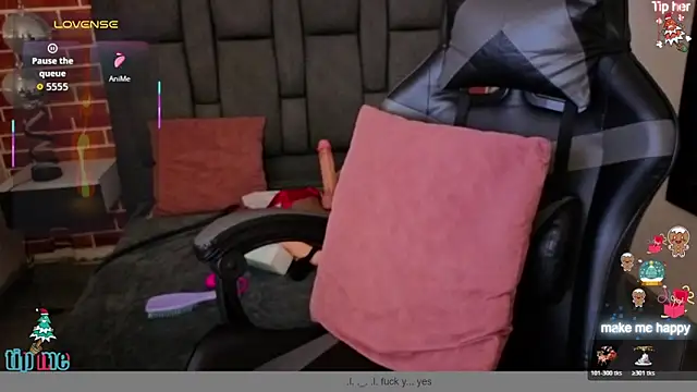 Snapshot of ghostwomaan chatting on December 17, 2025, 12:32 pm ghostwomaan online show from December 17, 2025, 12:32 pm