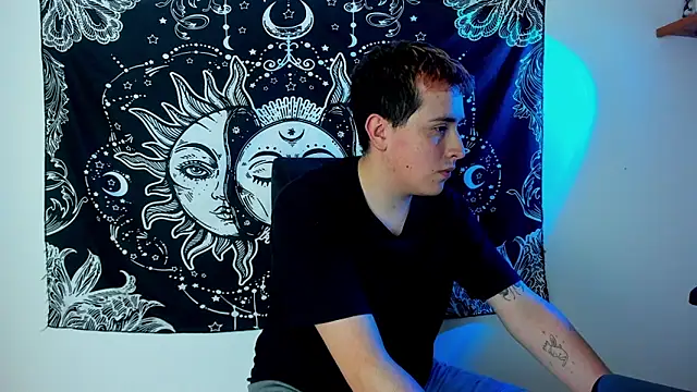 Snapshot of Sam_Rush chatting on November 6, 2025, 2:26 am Sam Rush online show from November 6, 2025, 2:26 am