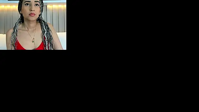 violett rabbit  online show from November 10, 2025, 8:25 pm