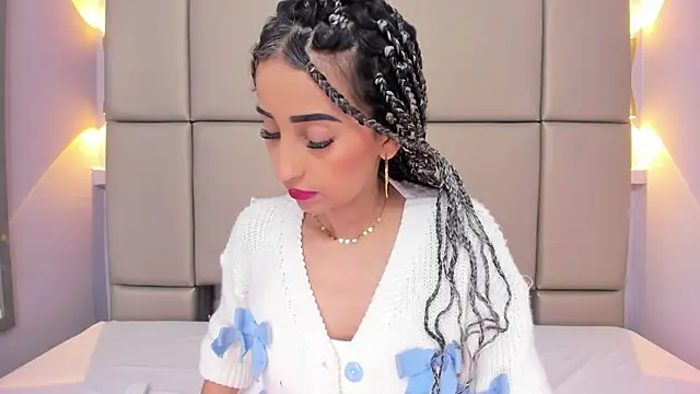 violett rabbit  online show from January 10, 2026, 12:00 pm