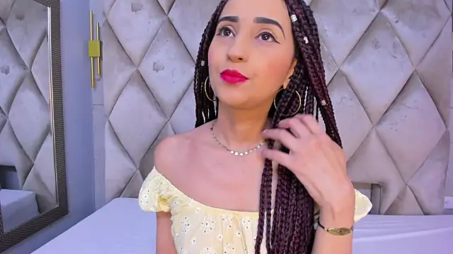 Snapshot of violett_rabbit_ chatting on February 18, 2026, 8:05 pm violett rabbit online show from February 18, 2026, 8:05 pm