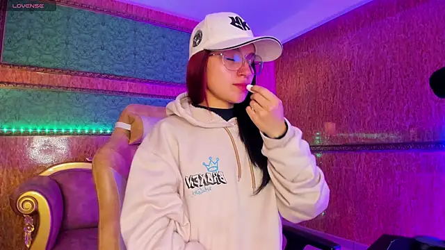 Ale sweety  online show from December 3, 2025, 12:37 pm