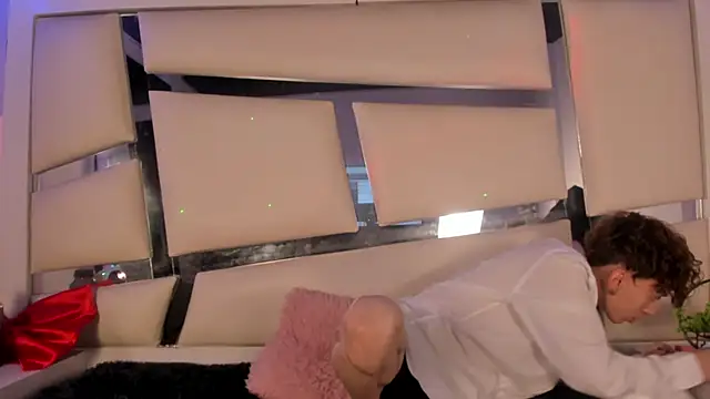 Genesis ask online show from December 5, 2025, 4:44 am