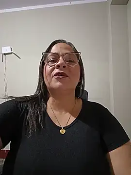 Snapshot of Angie_milf50 chatting on May 22, 2026, 1:47 am Angie milf50 online show from May 22, 2026, 1:47 am