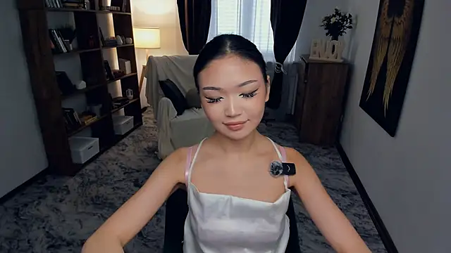 OnieClose online show from November 15, 2025, 8:07 am