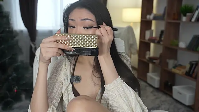 Snapshot of OnieClose chatting on January 18, 2026, 7:34 am OnieClose online show from January 18, 2026, 7:34 am