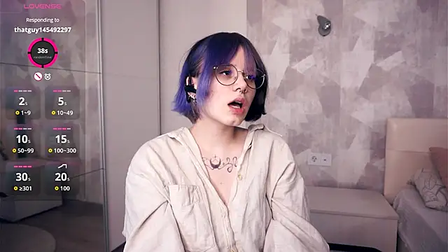 KellePourier online show from November 27, 2025, 6:30 pm