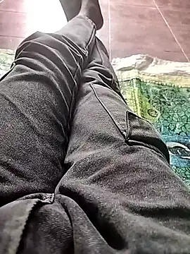 WettedGlimpse online show from October 29, 2025, 10:58 am