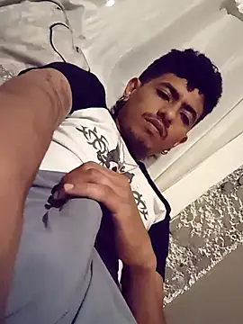 SkinniYamo online show from March 11, 2026, 5:34 am