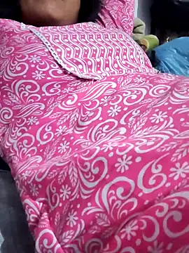 Hot-Rubyy online show from April 16, 2026, 5:47 pm