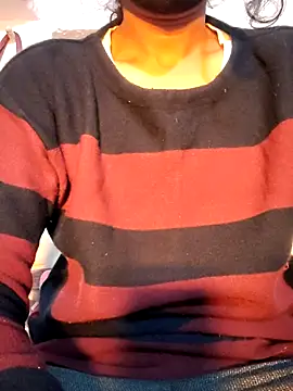 Hot-Rubyy online show from November 30, 2025, 3:57 pm