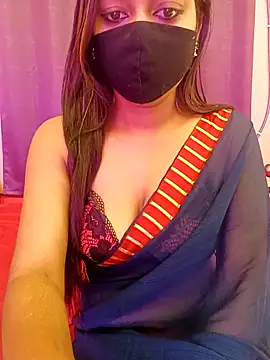 Snapshot of menaxi-baby7 chatting on February 5, 2026, 2:40 am menaxi-baby7 online show from February 5, 2026, 2:40 am