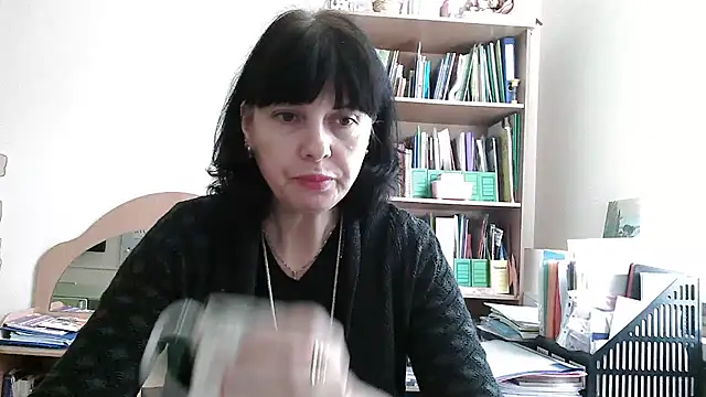 Viknika online show from November 10, 2025, 9:36 am