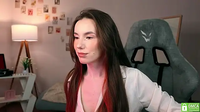 yourfrenchteacher online show from November 11, 2025, 4:40 am