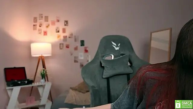 yourfrenchteacher online show from October 28, 2025, 3:40 am