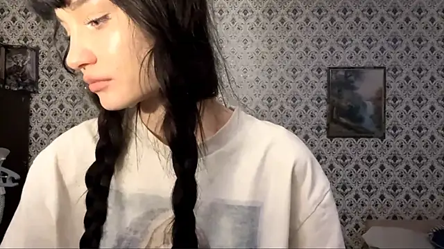 SofiaDreams09 online show from November 28, 2025, 1:55 pm