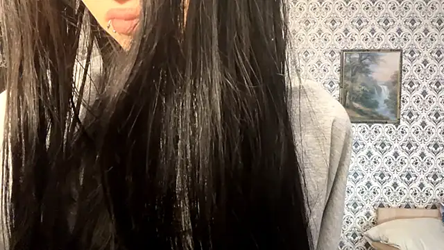 SofiaDreams09 online show from December 4, 2025, 5:12 pm