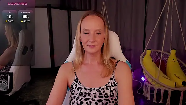 Snapshot of ScarlettPalmer chatting on February 28, 2026, 10:26 am ScarlettPalmer online show from February 28, 2026, 10:26 am