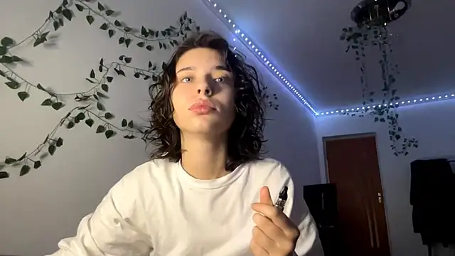 LilithFlamey online show from November 29, 2025, 4:07 pm