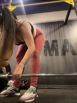 Hannahpradaa  online show from November 21, 2025, 6:40 pm