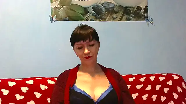 IffetLove42 online show from November 19, 2025, 7:25 pm