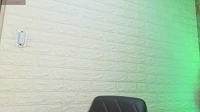 Snapshot of Salome_cruxx chatting on May 6, 2026, 12:09 pm Salome cruxx online show from May 6, 2026, 12:09 pm
