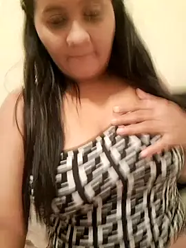 Snapshot of chiki31 chatting on October 27, 2025, 2:45 am chiki31 online show from October 27, 2025, 2:45 am