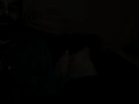 giovanift111 online show from November 11, 2025, 12:44 pm