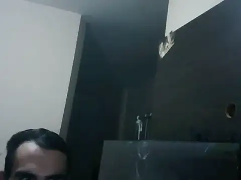 giovanift111 online show from March 27, 2026, 10:33 pm