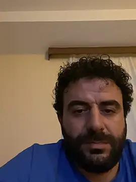 Snapshot of richeart87 chatting on January 11, 2026, 2:18 am richeart87 online show from January 11, 2026, 2:18 am