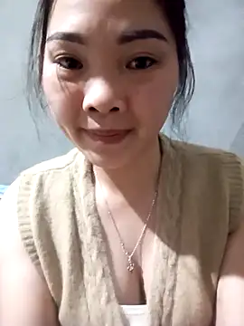 Snapshot of Lovebaby-love chatting on February 5, 2026, 2:46 pm Lovebaby-love online show from February 5, 2026, 2:46 pm