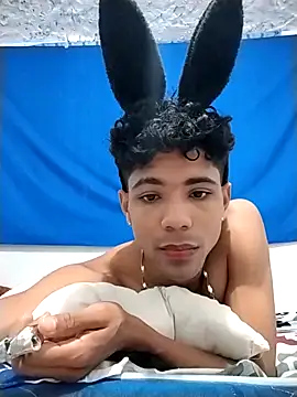 Alex Sweeting online show from April 5, 2026, 6:47 pm