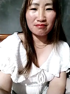 emini-xx online show from March 5, 2026, 11:51 am