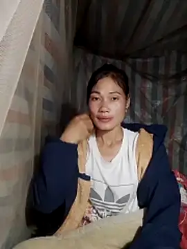 doggy-00 online show from December 22, 2025, 7:47 pm