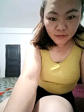 binhyen-00 online show from November 9, 2025, 10:47 pm