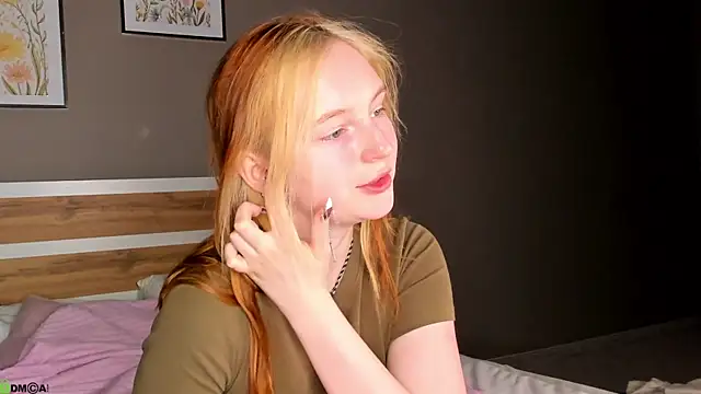 AngelWisee online show from July 8, 2026, 3:08 am