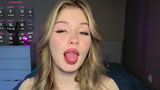 pawsclawss online show from March 3, 2026, 4:52 am