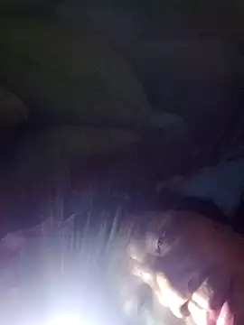 bella-la online show from November 2, 2025, 11:32 pm