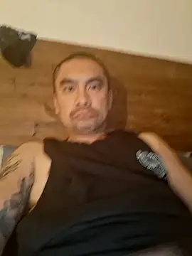Stronggdragon85 online show from May 9, 2026, 4:54 pm