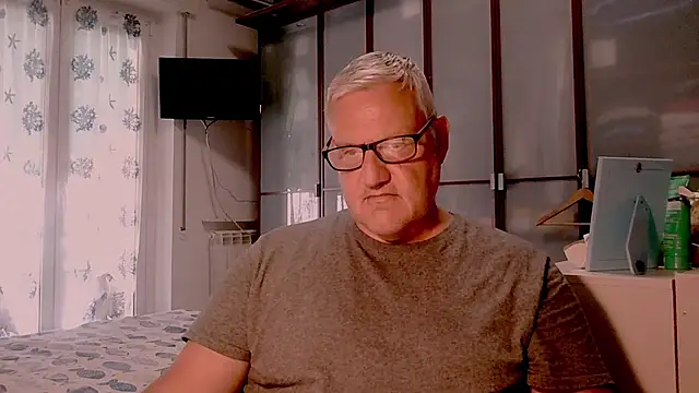 Diegoriv71 online show from July 4, 2026, 2:43 pm