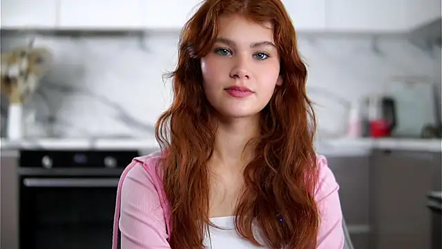 YettaCalabria online show from November 25, 2025, 11:21 am